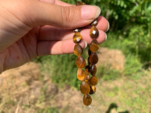 Charger l'image dans la galerie, Perles en oeil de tigre, forme goutte