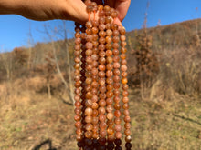 Charger l'image dans la galerie, Perles en pierre de soleil entre 6 et 8mm