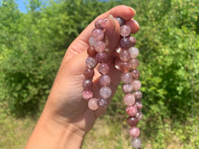 Charger l'image dans la galerie, Perles en quartz avec inclusions de piémontite entre 6 et 10mm QPT