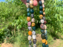 Charger l'image dans la galerie, Perles en jaspe océan, forme de petit galet