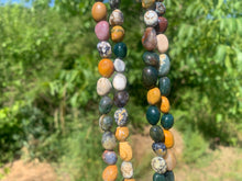 Charger l'image dans la galerie, Perles en jaspe océan, forme de petit galet