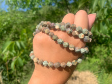 Charger l'image dans la galerie, Perles en rhyolite, forme diamant 8mm