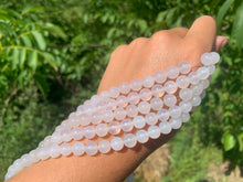 Charger l'image dans la galerie, Perles en agate blanche entre 2 et 14mm