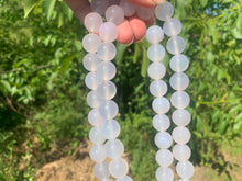 Charger l'image dans la galerie, Perles en agate blanche entre 2 et 14mm