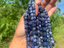Charger l'image dans la galerie, Perles en sodalite, forme diamant entre 6 et 12mm