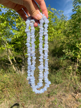 Charger l'image dans la galerie, Perles en agate blue lace, forme chips