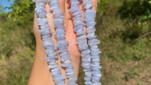 Charger l'image dans la galerie, Perles en agate blue lace, forme chips