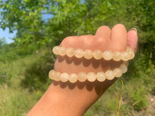 Charger l'image dans la galerie, Perles en calcite jaune entre 6 et 10mm