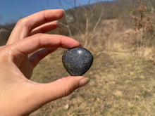 Charger l'image dans la galerie, Quartz avec inclusions de graphite 9