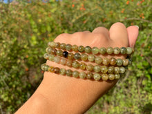 Charger l'image dans la galerie, Perles en grenat grossulaire entre 6 et 10mm