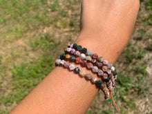 Charger l'image dans la galerie, Perles en jaspe océan, forme diamant entre 6 et 8mm