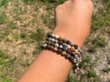 Charger l'image dans la galerie, Perles en jaspe polychrome, forme diamant entre 6 et 10mm