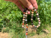 Charger l'image dans la galerie, Perles en jaspe polychrome, forme diamant entre 6 et 10mm