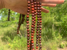 Charger l'image dans la galerie, Perles en jaspe bréchique entre 4 et 12mm