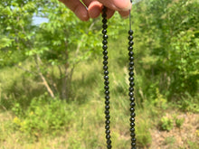 Charger l'image dans la galerie, Perles en tourmaline noire facettées entre 2 et 6mm
