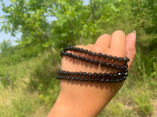 Charger l'image dans la galerie, Perles en tourmaline noire facettées entre 2 et 6mm