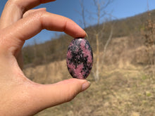 Charger l'image dans la galerie, VENDU Rhodonite 2