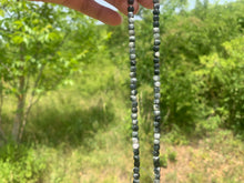 Charger l'image dans la galerie, Perles en oeil d'aigle, forme carré