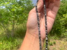 Charger l'image dans la galerie, Perles en oeil d'aigle, forme carré