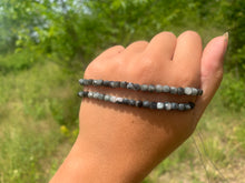 Charger l'image dans la galerie, Perles en oeil d'aigle, forme carré