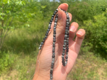 Charger l'image dans la galerie, Perles en oeil d'aigle, forme carré