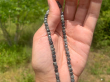 Charger l'image dans la galerie, Perles en oeil d'aigle, forme carré