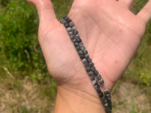 Charger l'image dans la galerie, Perles en oeil d'aigle, forme carré