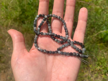 Charger l'image dans la galerie, Perles en oeil d'aigle, forme carré