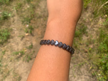 Charger l'image dans la galerie, Perles en hématite, forme coeur lisse