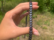 Charger l'image dans la galerie, Perles en hématite, forme coeur lisse
