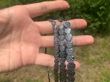 Charger l'image dans la galerie, Perles en hématite, forme coeur