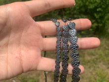 Charger l'image dans la galerie, Perles en hématite, forme coeur