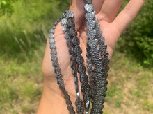 Charger l'image dans la galerie, Perles en hématite, forme coeur