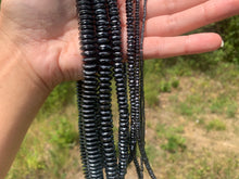 Charger l'image dans la galerie, Perles en hématite, forme en disque facetté entre 2 et 12mm