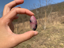 Charger l'image dans la galerie, VENDU Rhodonite 13