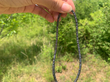 Charger l'image dans la galerie, Perles en hématite, forme en disque facetté entre 2 et 12mm