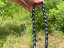 Charger l'image dans la galerie, Perles en hématite, forme en disque facetté entre 2 et 12mm