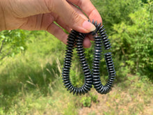 Charger l'image dans la galerie, Perles en hématite, forme en disque facetté entre 2 et 12mm