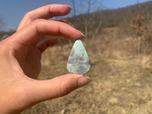 Charger l'image dans la galerie, VENDU Rubis fuchsite 2