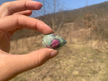 Charger l'image dans la galerie, VENDU Rubis fuchsite 5