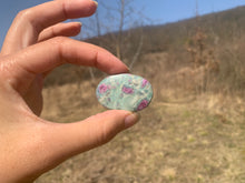 Charger l'image dans la galerie, VENDU Rubis fuchsite 6