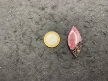 Charger l'image dans la galerie, VENDU Rhodonite 5