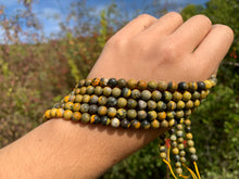 Charger l'image dans la galerie, Perles en jaspe bumblebee entre 6 et 8mm