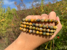 Charger l'image dans la galerie, Perles en jaspe bumblebee entre 6 et 8mm