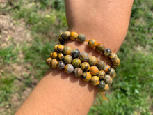 Charger l'image dans la galerie, Perles en jaspe bumblebee entre 6 et 8mm