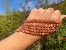 Charger l'image dans la galerie, Perles en pierre de soleil entre 6 et 10mm