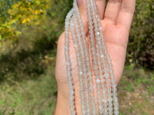 Charger l'image dans la galerie, Perles en pierre de lune blanche entre 6 et 12mm PLBU