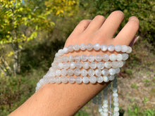 Charger l'image dans la galerie, Perles en pierre de lune blanche entre 6 et 12mm PLBU