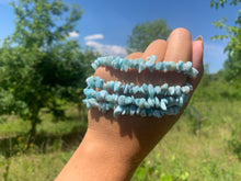 Charger l'image dans la galerie, Perles en larimar, forme chips