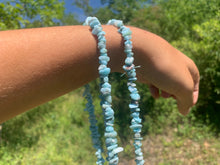 Charger l'image dans la galerie, Perles en larimar, forme chips